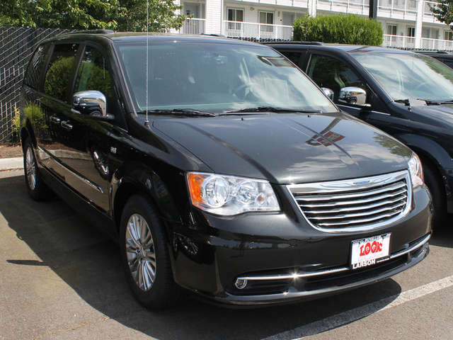 Finance a 2014 Town and Country near Puyallup at Larson Chrysler Jeep Dodge Ram